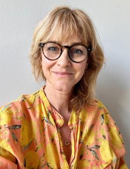 Porträtfoto von Dr. Natalie Grams