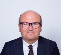 Porträt von Professor Braus